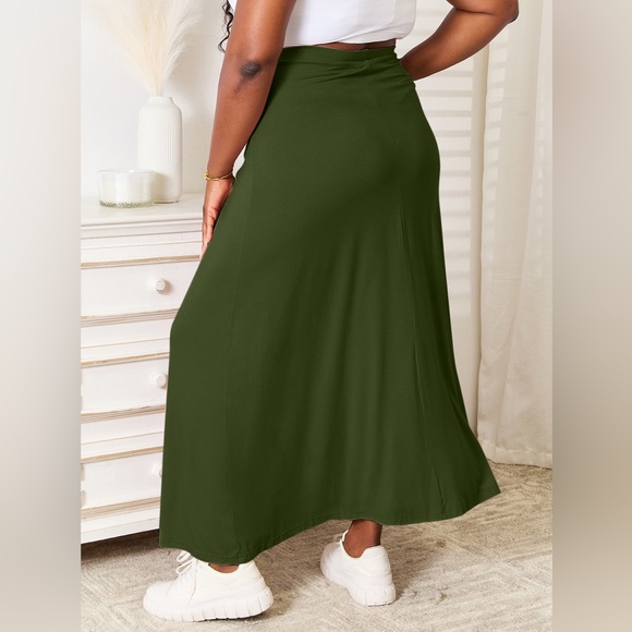 NEW Double Take PLUS + REG Size Flared Tie Waist Ultra Soft Maxi Skirt in Green - Picture 4 of 4